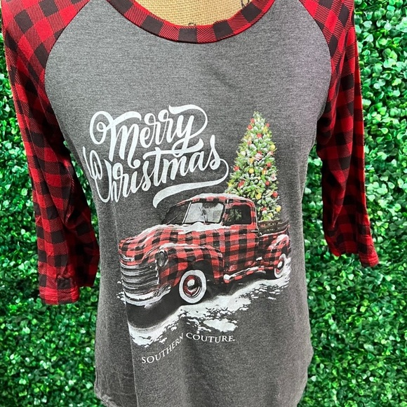 NWT SOUTHERN COUTURE, BUFFALO PLAID RAGLAN TEE CHRISTMAS TRUCK - Picture 6 of 6